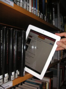Neben den gedruckten Büchern können die Leser der Stadtbücherei selbstverständlich auch auf einen großen E-Book-Bestand zugreifen. (Foto: Stadtbücherei Würzburg)