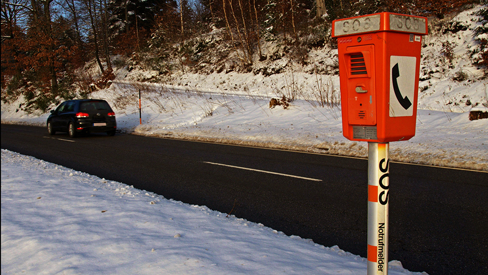 Symbolbild Notrufmelder (Foto: Rudolpho Duba / Pixelio.de)