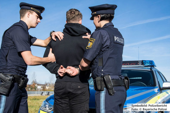 Symbolbild Polizeibericht (Foto: Bayerische Polizei)