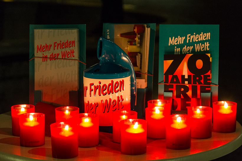 Lichtergedenken zum 70. Jahrestag der Zerstörung von Würzburg. (Foto: wuerzburg24.com)