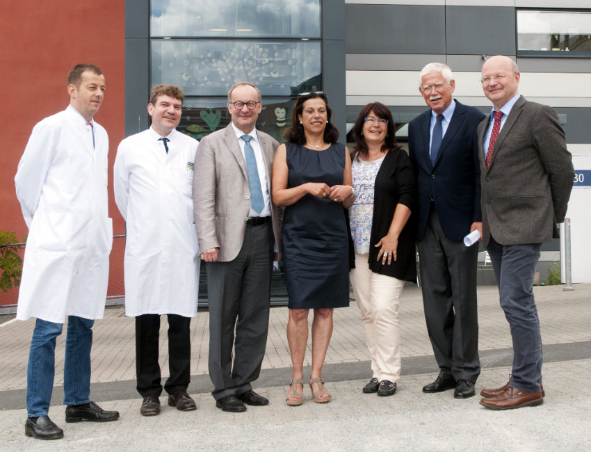 Einige der derzeitigen Leistungsträger des Zentrums für Stammzelltherapie am Uniklinikum Würzburg