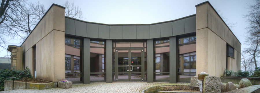 ADHS: Weltweit größte Studie gestartet. Blick auf das Gebäude der Kinder- und Jugendpsychiatrie in Würzburg (Foto: Universitätsklinikum Würzburg)