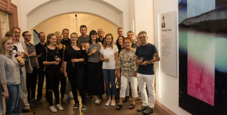 Midissage "Pics4Peace": Junge Künstler kommunizieren im Rathaus