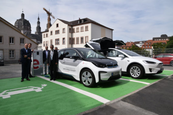 Zweite Innenstadt-Ladestation für Elektromobile eröffnet