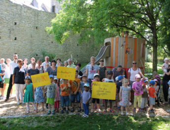 Gartenamt übergibt Spielplatz „An der Stadtmauer“