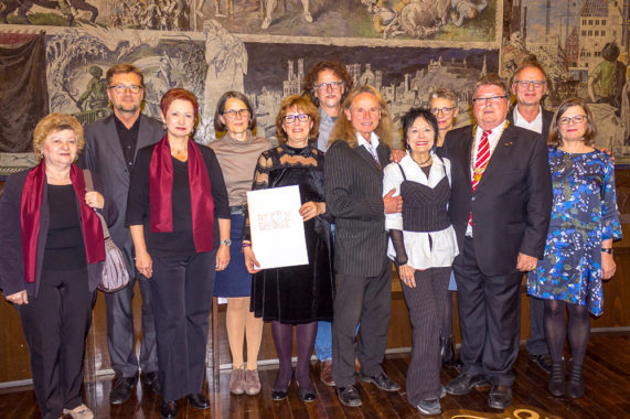 Medaillen für engagierte Kulturschaffende