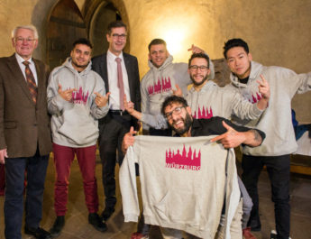 Stadt Würzburg ehrt Weltmeister im Breakdance