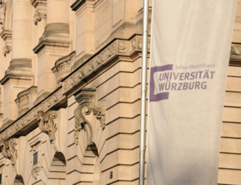 Symbolbild: Universität am Sanderring (Foto: Universität Würzburg)