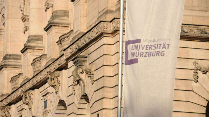 Symbolbild: Universität am Sanderring (Foto: Universität Würzburg)